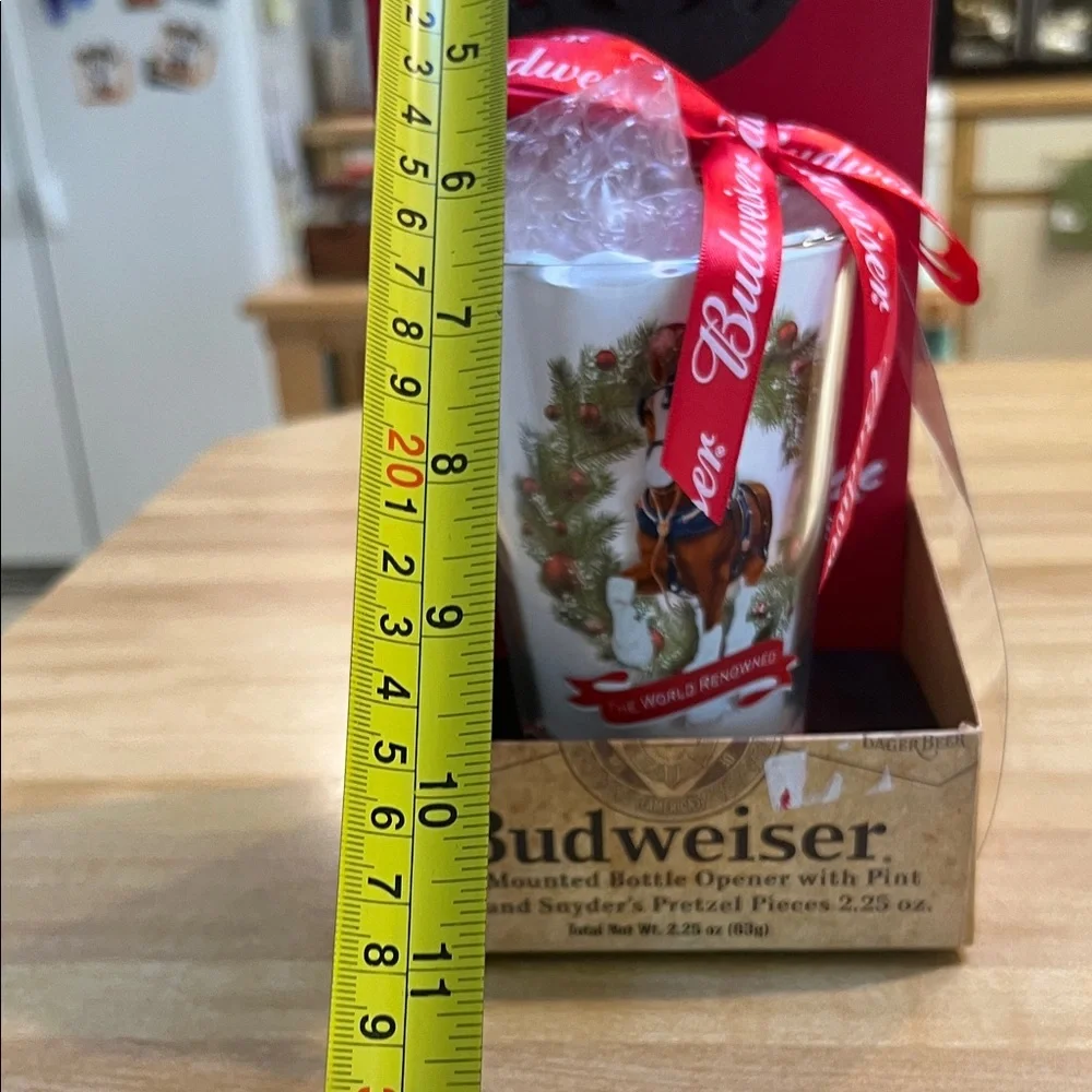 Budweiser Red and Black Glass Drink & Opener Gift Set - Picture 4 of 4
